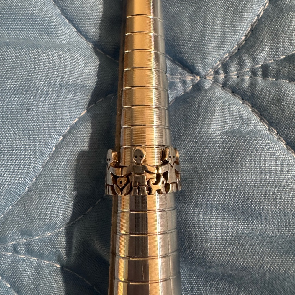 Silver Retired James Avery Paperdoll ring